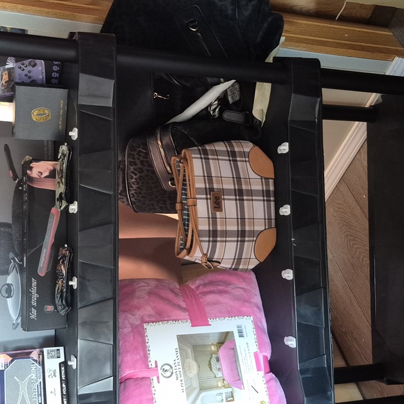 Spin The Wheel!!- Live Show Only - Picture 4 of 5